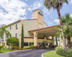 Days Inn by Wyndham Sarasota I-75