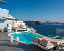 Kima Oia Suites