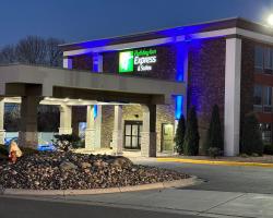 Holiday Inn Express & Suites Eden Prairie - Minneapolis, an IHG Hotel