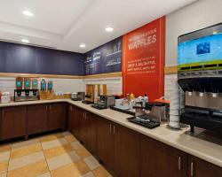 Hampton Inn & Suites Fort Belvoir Alexandria South