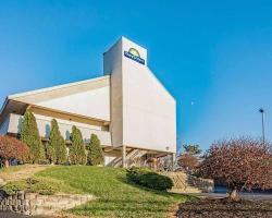Days Inn by Wyndham Cincinnati I-71