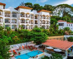 Shana by the Beach Manuel Antonio