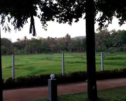 Herath Holiday Inn