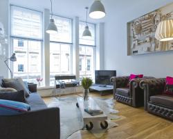 Glasgow Designer Vacation Apartment