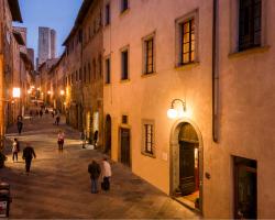 Boutique Historic Hotel L'Antico Pozzo in San Gimignano