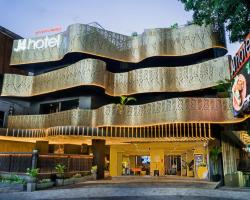 J4 Hotels Legian