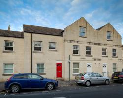 Bath Breaks Apartments