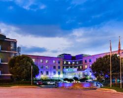 Holiday Inn Express Sandton-Woodmead, an IHG Hotel