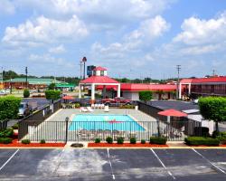 Quality Inn - Dickson