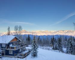 Lush Mountain Accommodations