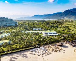 Cam Ranh Riviera Beach Resort & Spa