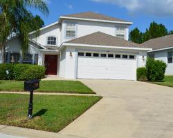 Luxury Executive Villa In Golf Community by Florida Getaways