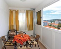 Two-Bedroom Apartment Trogir with Sea View 06