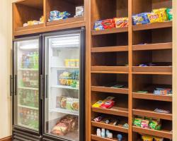 Country Inn & Suites by Radisson, Knoxville at Cedar Bluff, TN