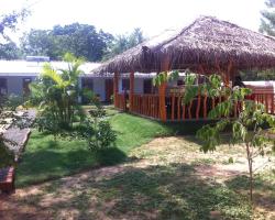 D Sun Shine Bungalow and Restaurant