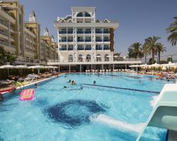 Palm World Side Resort & Spa