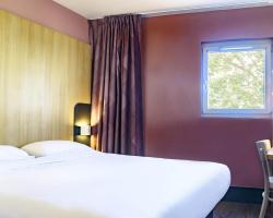 B&B HOTEL Nîmes Centre Arènes