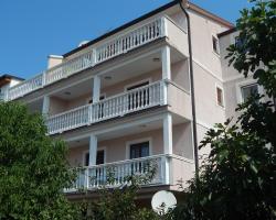 Apartments Vilanija