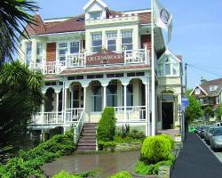 Queenswood Hotel
