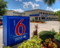 Motel 6-Bradenton, FL