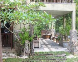 Sepat Village House by the Beach