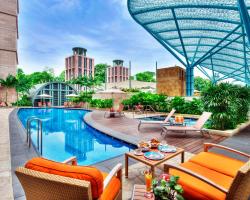 Resorts World Sentosa - Hotel Michael