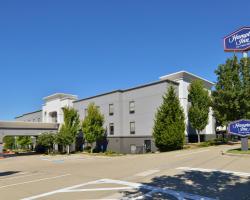 Hampton Inn Kansas City Northeast