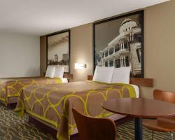 Super 8 by Wyndham Pearl/Jackson/East