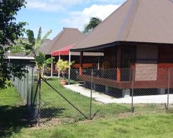 Raiatea Airport Bungalow