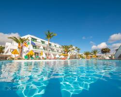 Apartamentos La Peñita