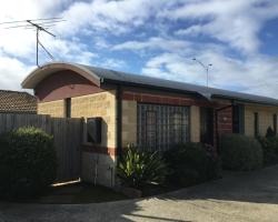 Coast Road Holiday Apartments Geelong