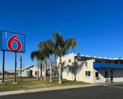 Motel 6-Delano, CA