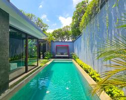 Seminyak Icon - by Karaniya Experience - CHSE certified