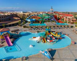 Charmillion Gardens Aquapark