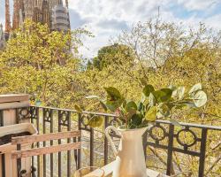 BBarcelona Sagrada Familia Garden Apartment