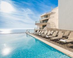 Sesimbra Oceanfront Hotel