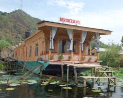 Houseboat Suzan