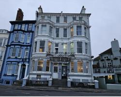 OYO Marine Parade Hotel, Eastbourne Pier