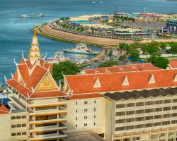 ホテル カンボジアナ