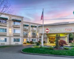 Best Western Plus Edmonds Harbor Inn