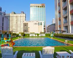 Evergreen Place Siam by UHG