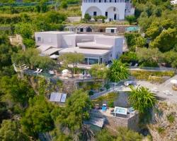 Villa Santa Maria - Luxury Sea View Rooms