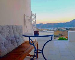 Georgia Rooms Milos