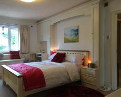 Halebarns Guesthouse Manchester Airport (Adults only)