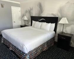 Dusk Hotel Hollywood