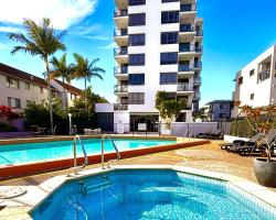 Aqualine Apartments On The Broadwater