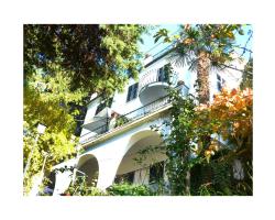 Villa Launis