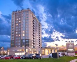 Sandman Signature Toronto Airport Hotel