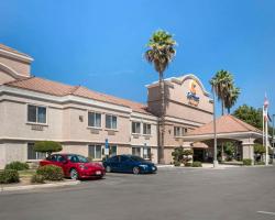 Comfort Suites