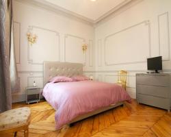 Grand Haussmann Opera 3 bedrooms apartment